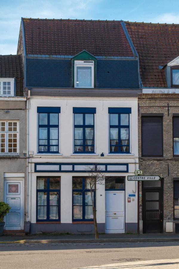 2 Gites Au Coeur De Bergues Exterior photo
